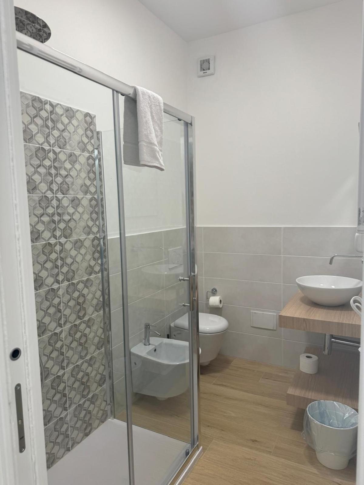 Guest House Al Porto Civitavecchia Ngoại thất bức ảnh